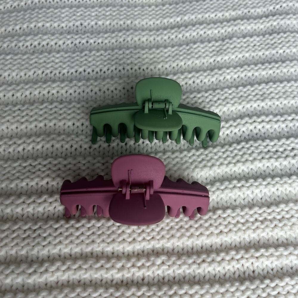 Green & Pink Hair Claw Clips (2) - Picture 2 of 3